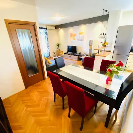 Lucija Apartment