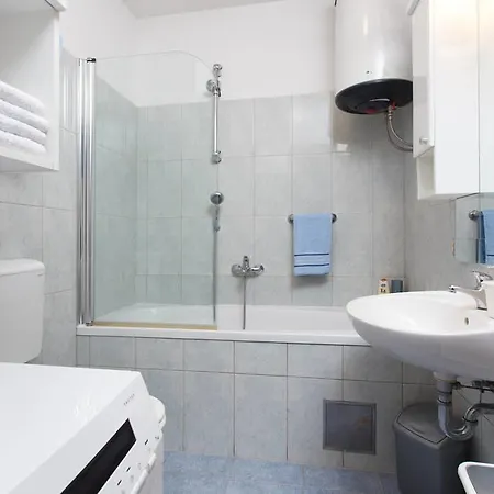 Apartment Lucija